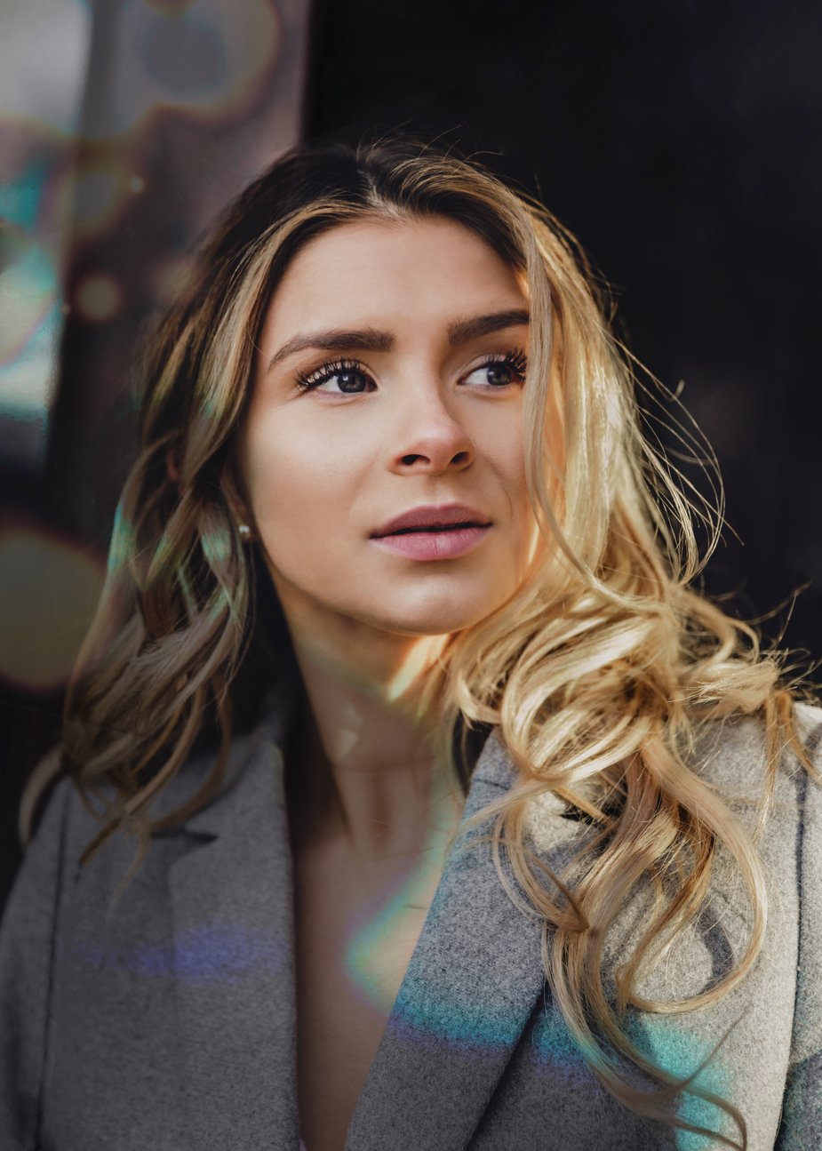 Absolème quelles couleurs porter pour une blonde ?