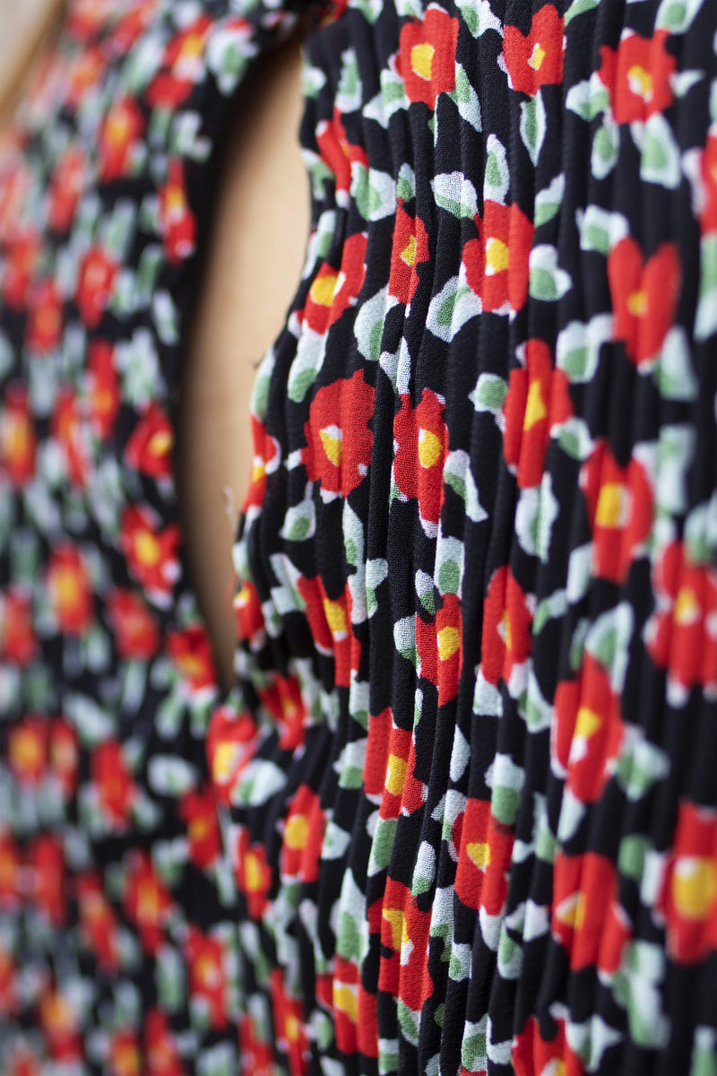 Absolème Robe plissée à motif fleur noir et rouge