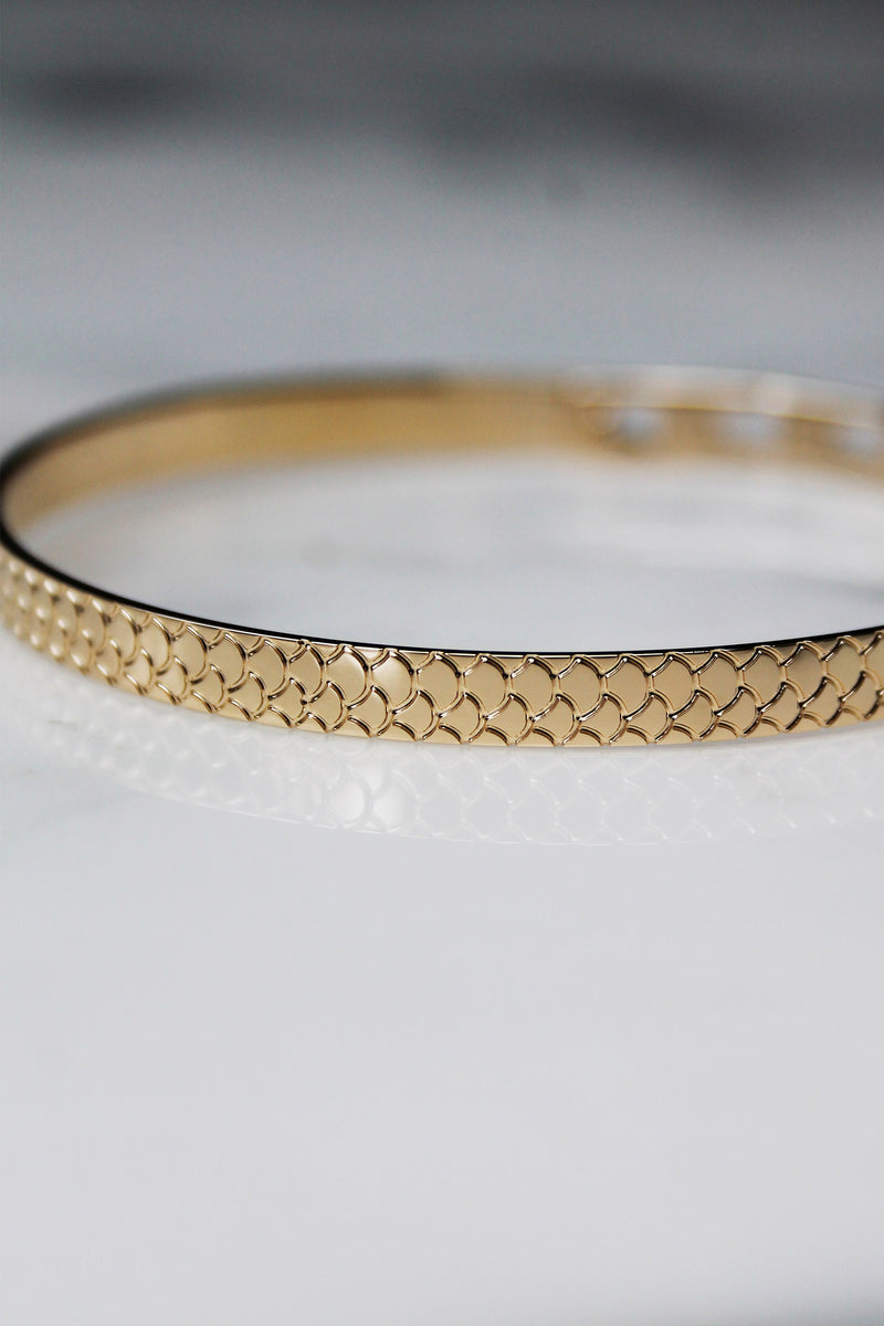 Absolème bracelet jonc gravé plaqué or