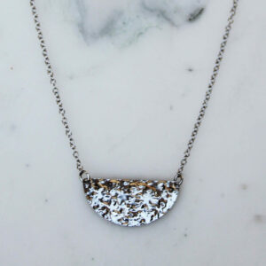 Collier demi-lune argent 925 martelé