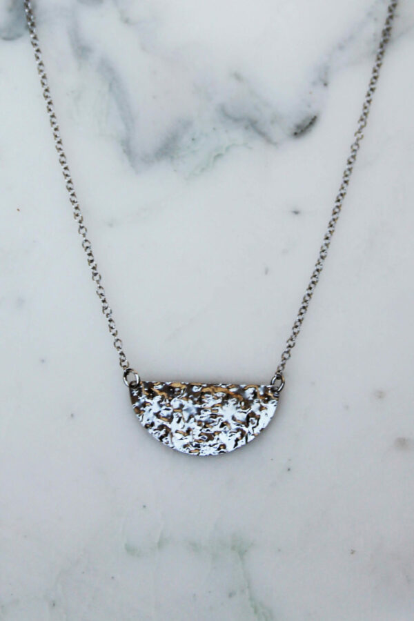 Collier demi-lune argent 925 martelé