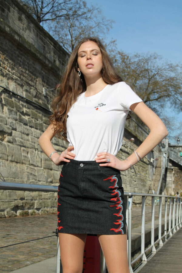 T-shirt blanc brodé