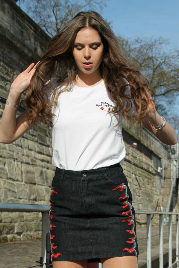 T-shirt blanc brodé