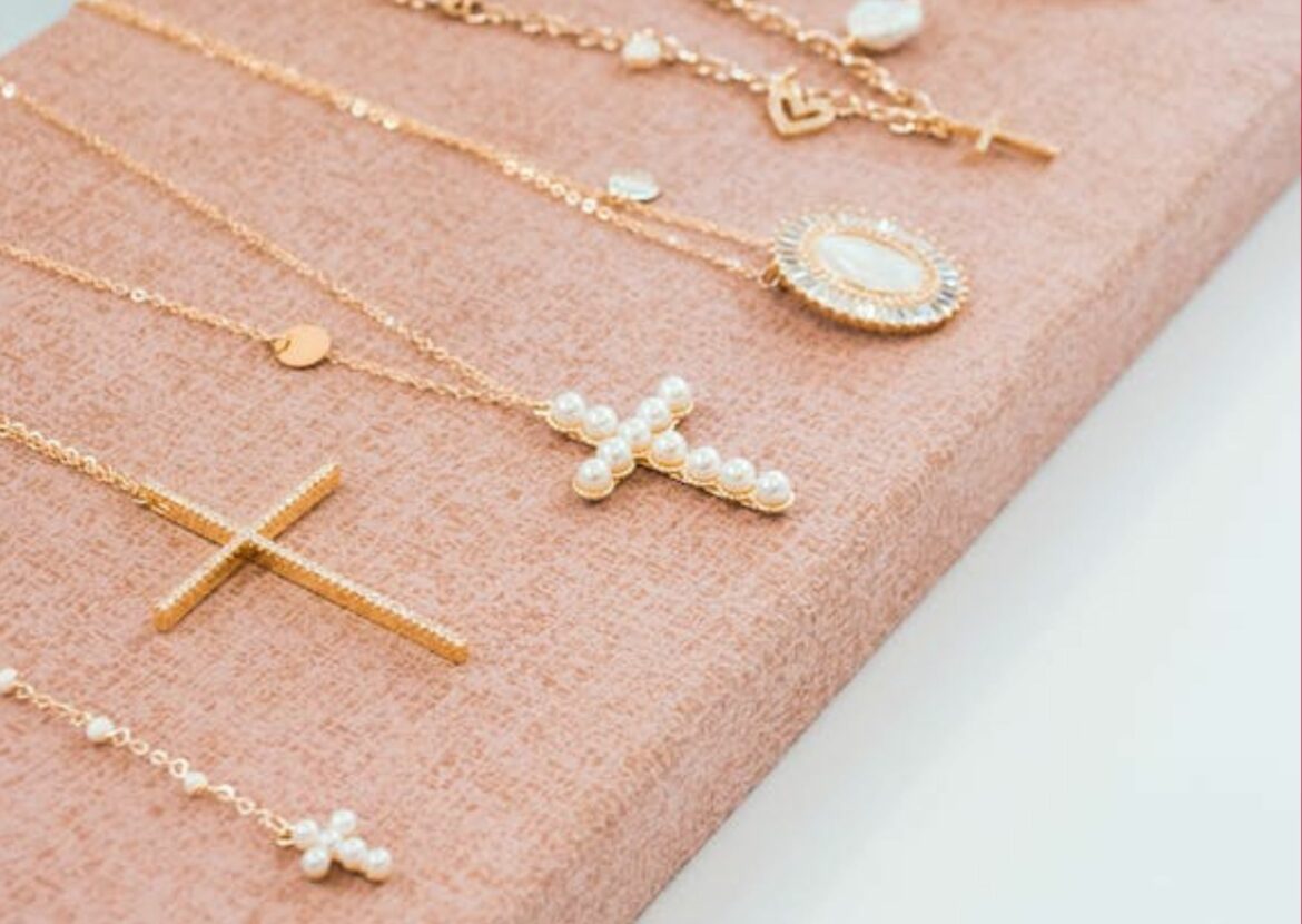 Absolème conseils acheter croix en or