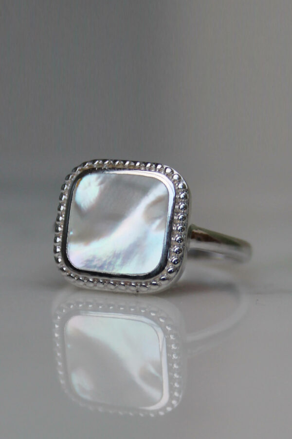 Absolème bague argent 925 carré nacre