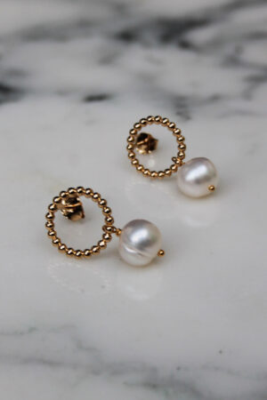 Absolème boucles d'oreilles modernes plaqué or perle eau douce
