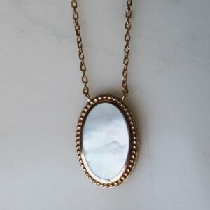 Absolème collier nacre plaqué or