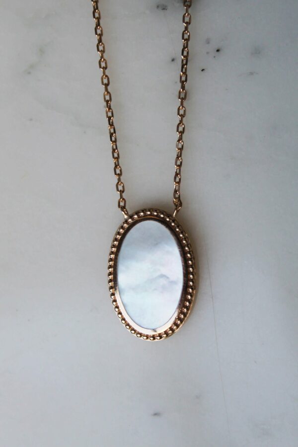 Absolème collier nacre plaqué or