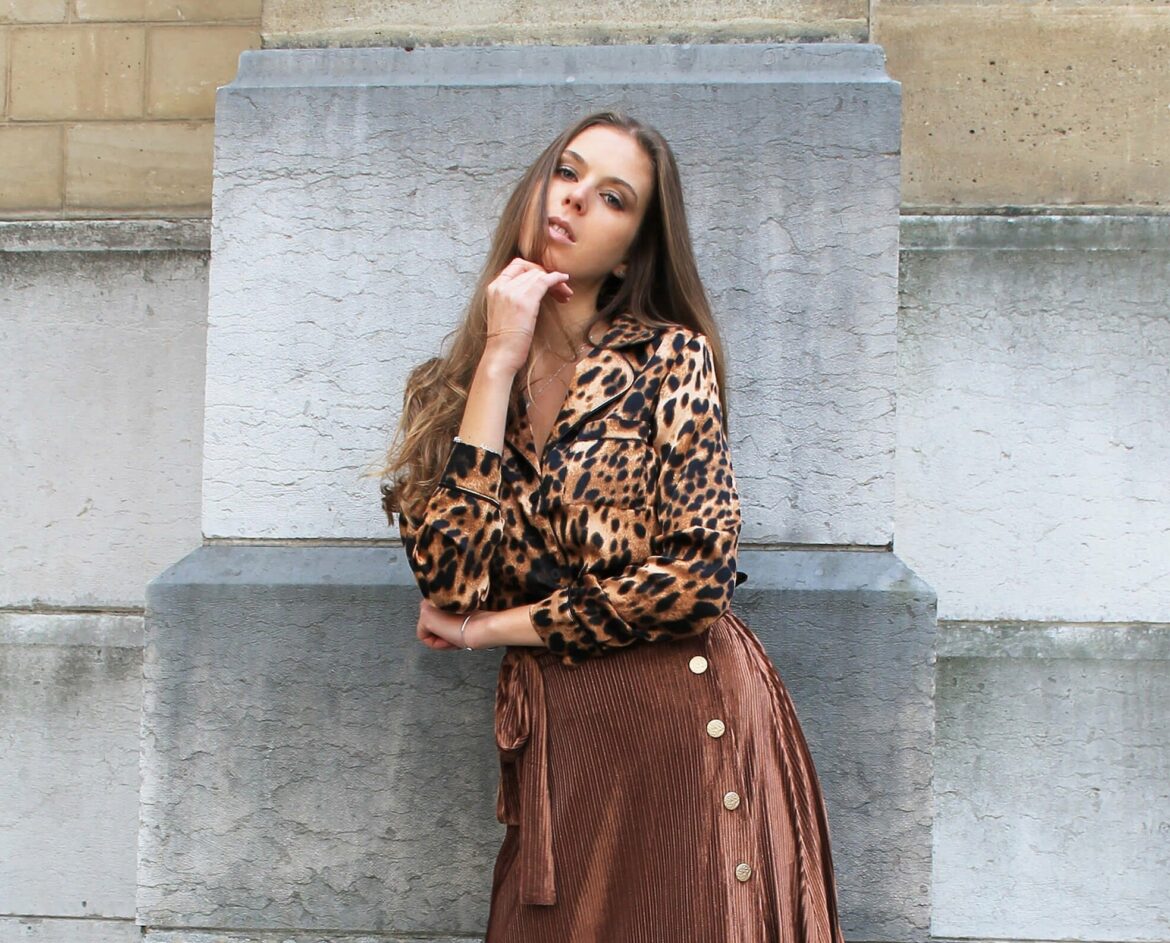 Absolème élégante et tendance en chemisier