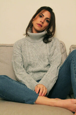 Absolème pull court col roulé gris