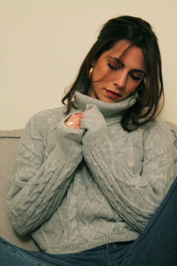 Absolème pull court col roulé gris