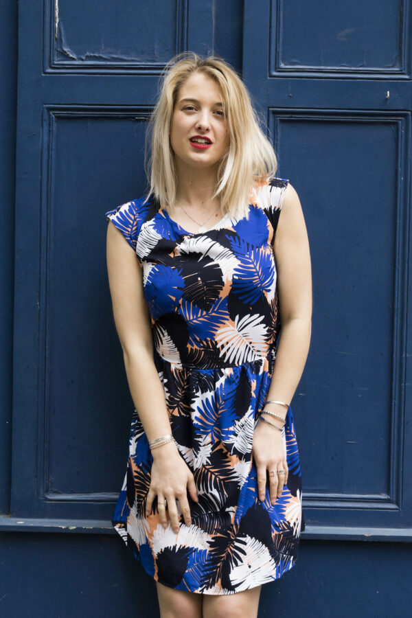 Absolème e-shop robe tendance dos-nu imprimé tropical