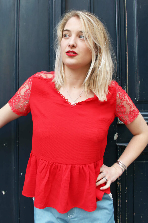 Absolème concept store top dentelle rouge