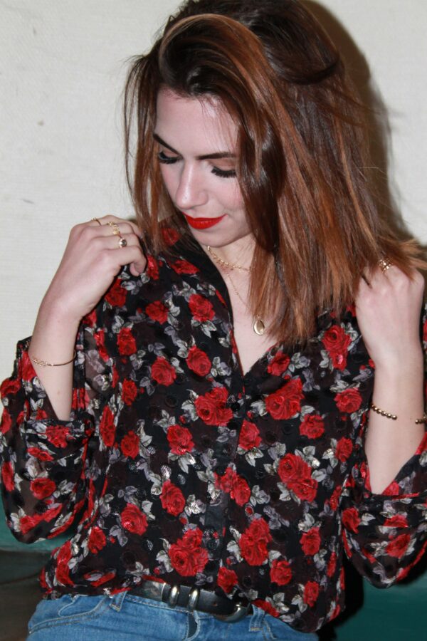 Absolème chemisier tendance roses rouges