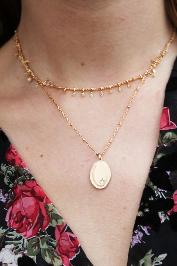 Absolème collier plaqué or médaille rétro
