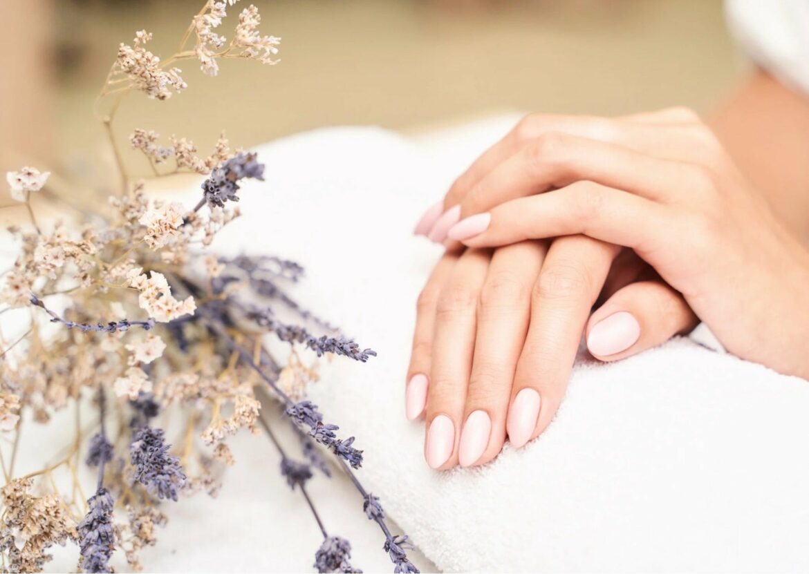 Absolème conseils prendre soin de ses ongles