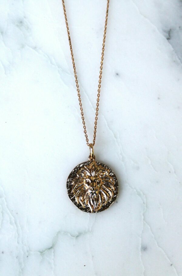 Absolème collier plaqué or médaille Lion