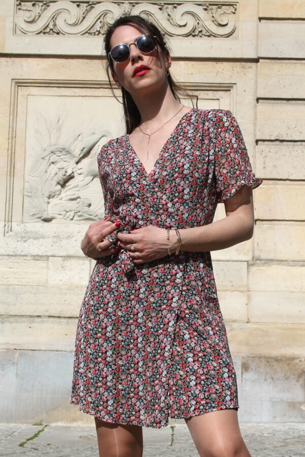 Absolème robe courte cache-coeur motif fleuri