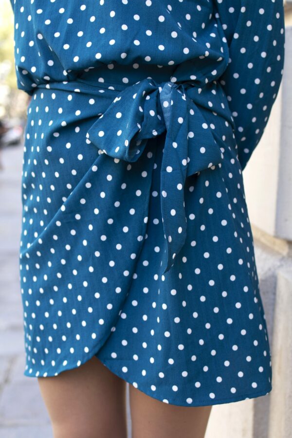 Absolème robe bleu à pois blanc