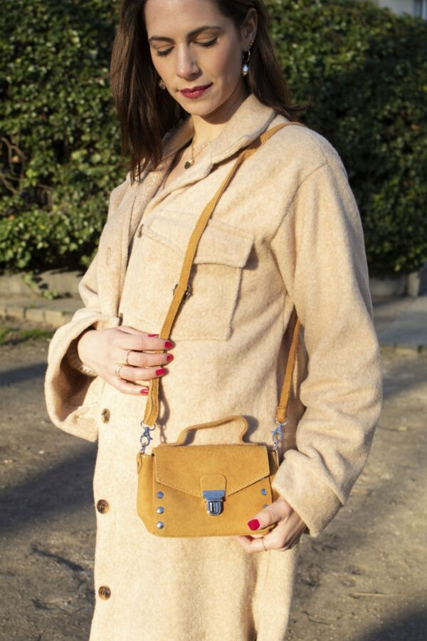 Absolème micro sac à main en suédine camel