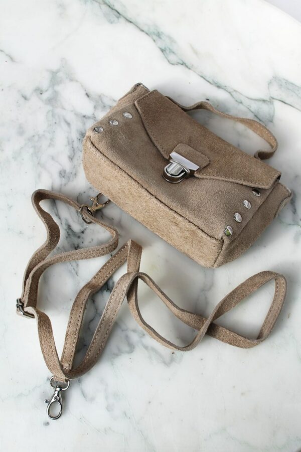 Absolème micro sac à main en cuir suédine taupe