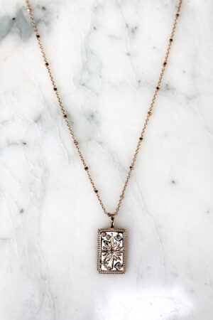 Absolème collier doré à accumuler