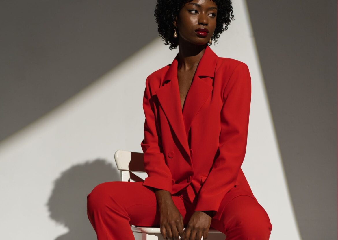 Absolème comment porter la couleur rouge ?