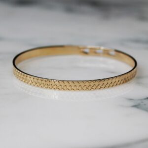 Absolème bracelet jonc gravé plaqué or