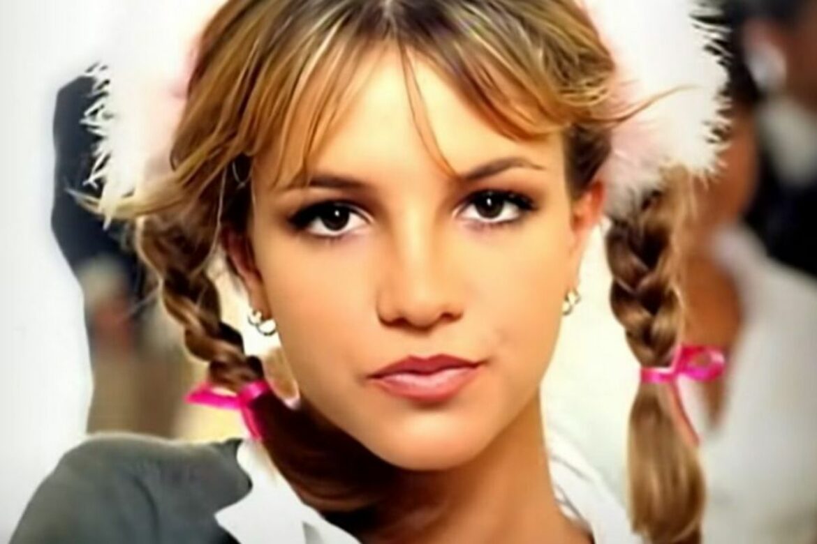 Britney Spears icônes pop culture années 2000