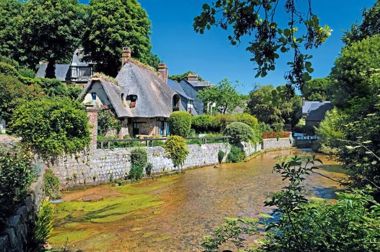 Absolème beaux villages de Normandie Veules les Roses
