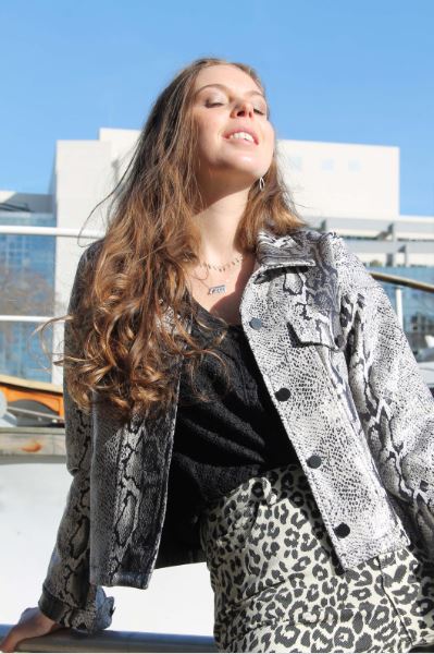 Absolème comment porter blouse en dentelle look rock