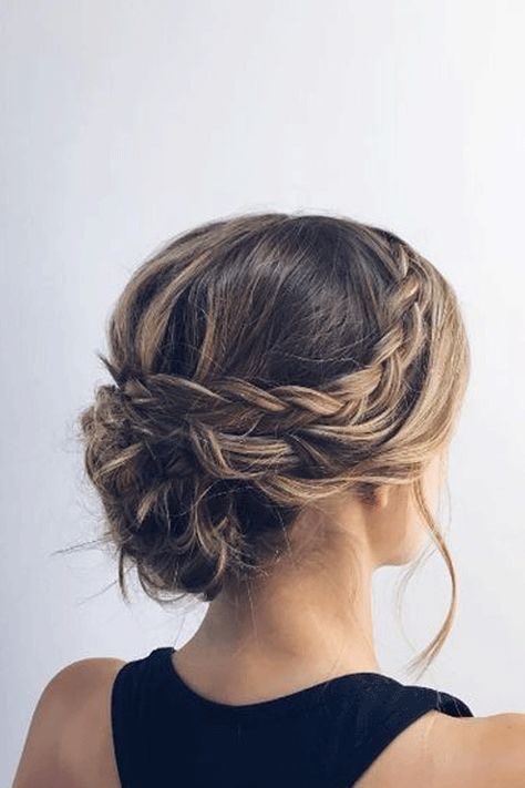 Absolème coiffure chignon tressé
