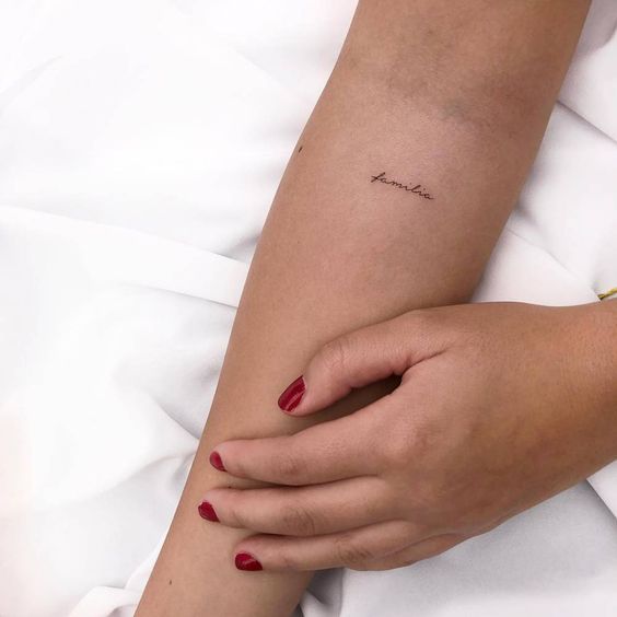 Absolème comment appliquer son tatouage éphémère