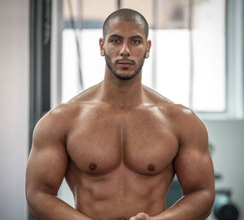 Absolème coach fitness Nassim Sahili bikini body